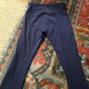 Lorna Jane crop leggings size xxs